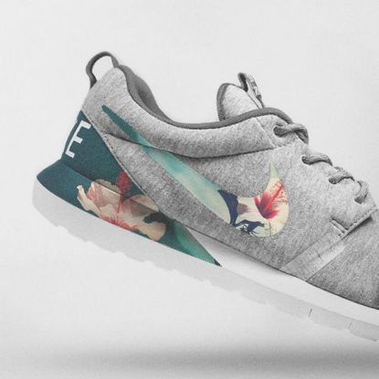 Obrázok z Nike Floral Roshe Customized Running Shoes